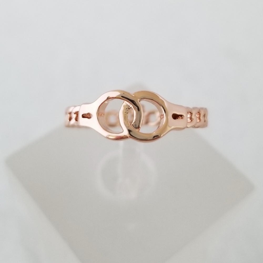 Rose Gold Handcuffs Ring - Picture 4 of 8